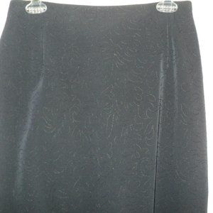 Garfield & Marks Skirt Sz 8 Black Embroidered